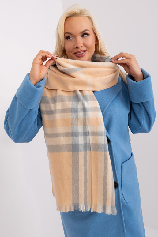 Szalik-AT-SZ-23125-1.26-brzoskwiniowy Szalik-AT-SZ-23125-1.26-brzoskwiniowy