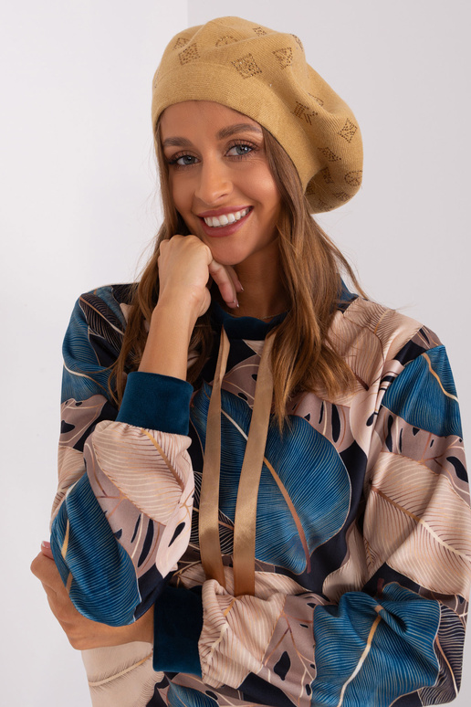 Čepice-AT-CZ-2318.26-velbloud