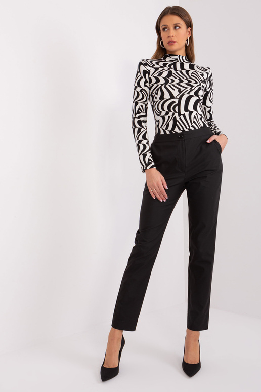 Spodnie-LK-SP-509439.22P-czarny