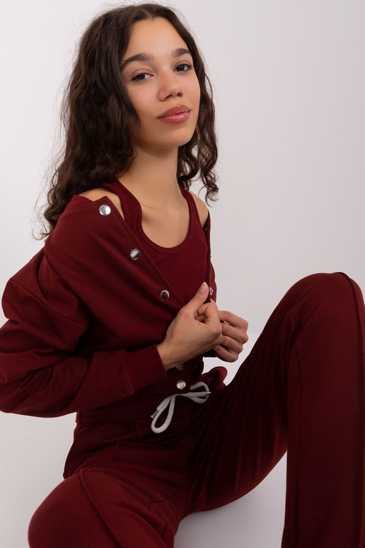 Sada-EM-KMPL-844.40P-vínová