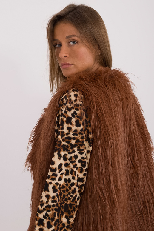 Vesta-AT-KZ-2349-1.18-světle hnědá