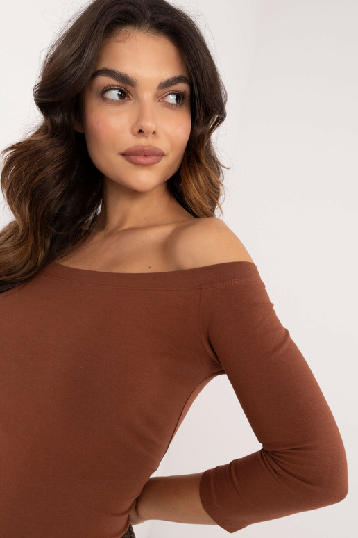 Halenka-RV-BZ-4692.68P-hnědá