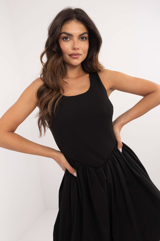 Sukienka-DHJ-SK-19805.67-czarny