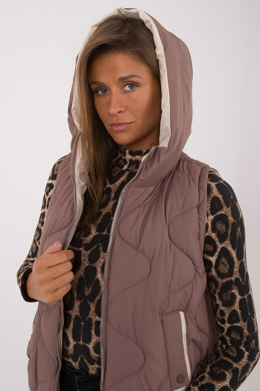 Vesta-MBM-KZ-2302.27-hnědá