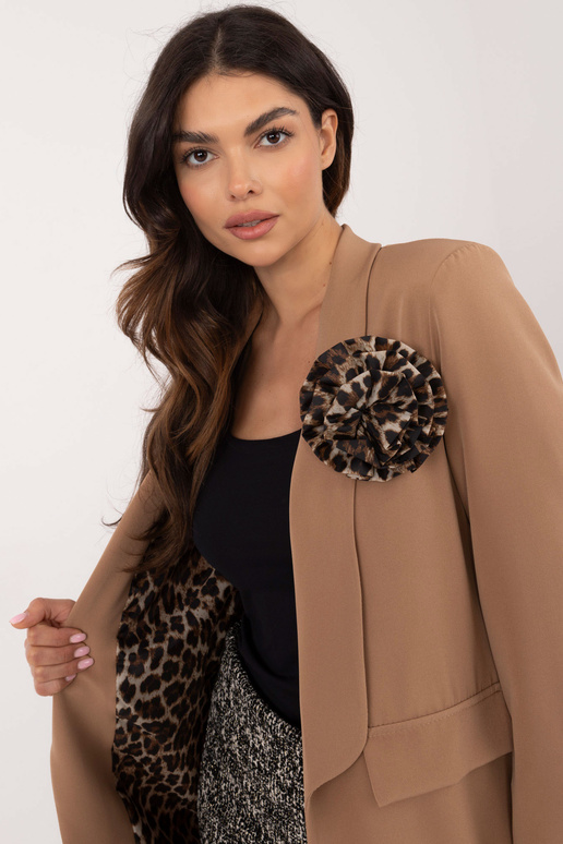 Bunda-DHJ-MA-19782-1.14-velbloud