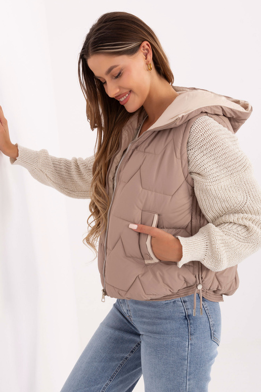 Vesta - tmavě béžová