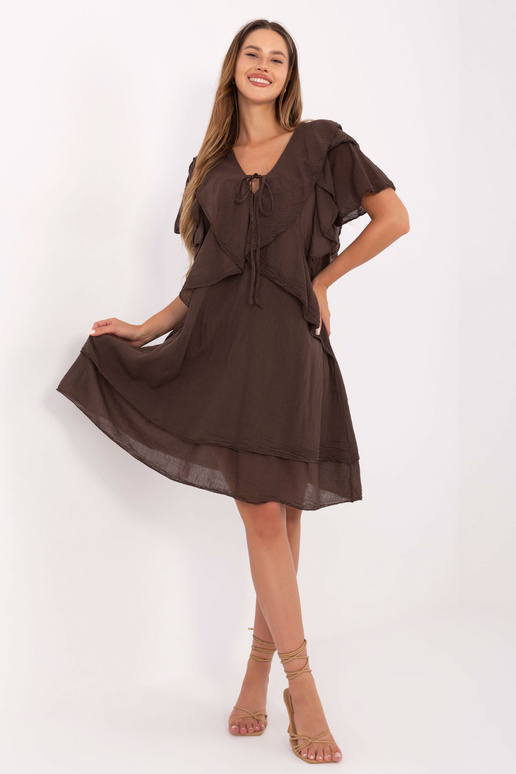 Tmavě hnědé šaty Tmavě hnědé šaty