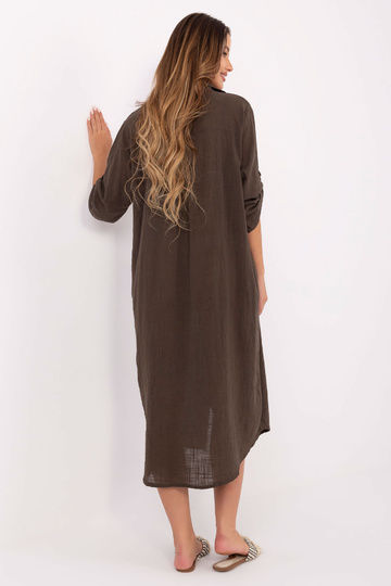 Tmavě hnědé šaty