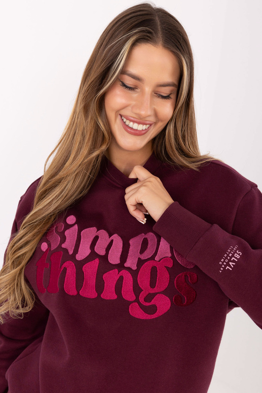 Tmavě červená halenka