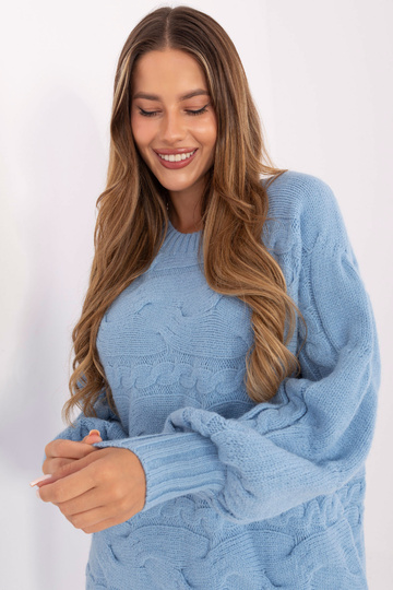 Světle modrý svetr