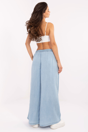 Světle modré kalhoty 2