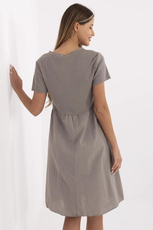 Šaty-DHJ-SK-25370.85-tmavě béžové Šaty-DHJ-SK-25370.85-tmavě béžové