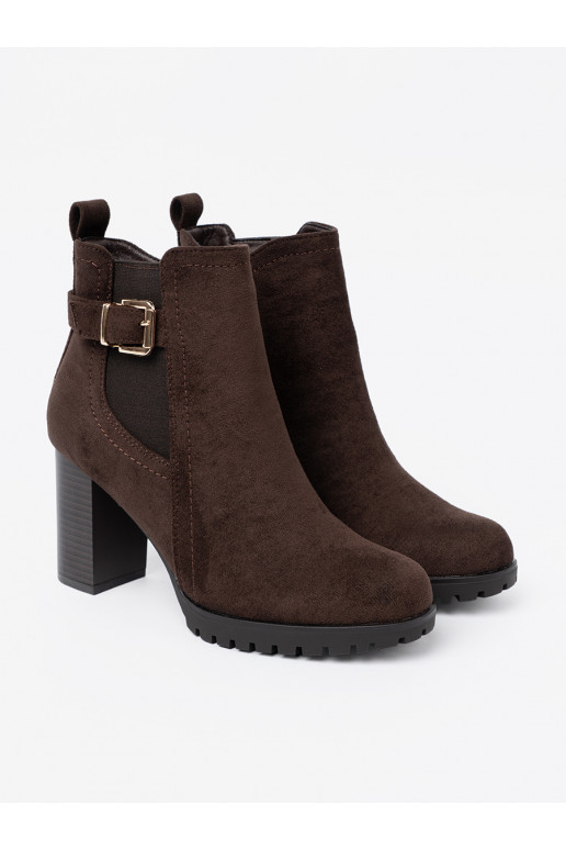 tmavě hnědá boty na podpatku  tmavě hnědá boty na podpatku