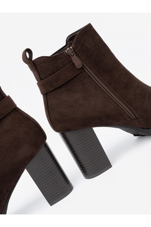 tmavě hnědá boty na podpatku  tmavě hnědá boty na podpatku