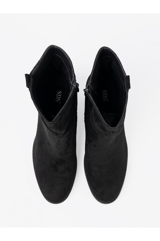 Černé ze semiše boty na podpatku  Černé ze semiše boty na podpatku