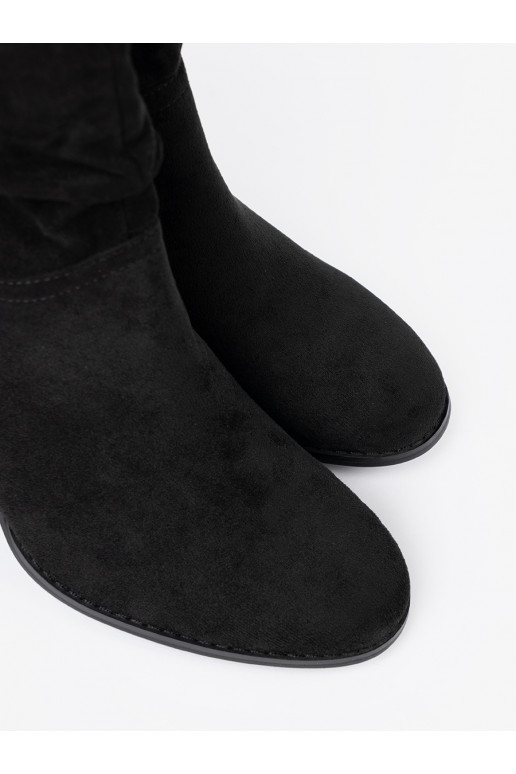 Černé ze semiše boty na podpatku  Černé ze semiše boty na podpatku