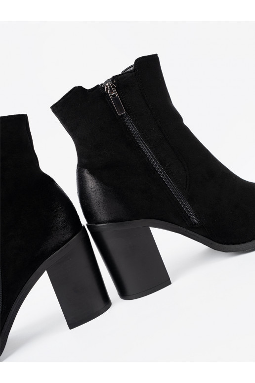 Černé ze semiše boty s vysokým podpatkem se zateplením