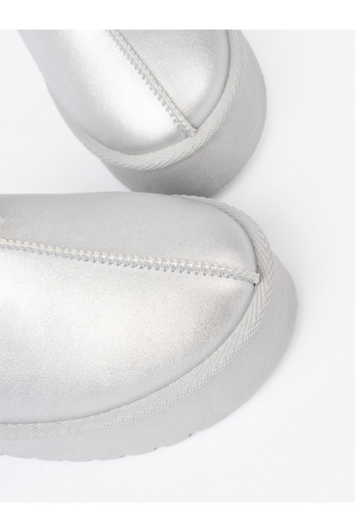 stříbrné barvy  s kožešinou i platformą