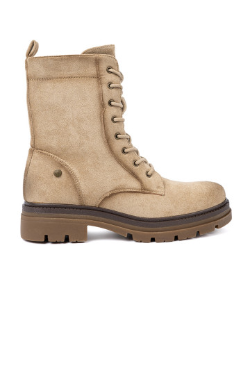 ze semiše  Dámské boty z solidnym bieżnikiem