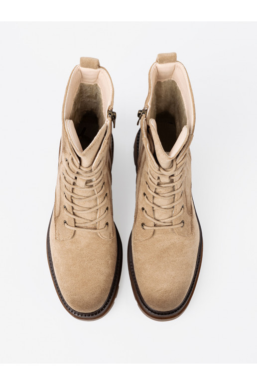 ze semiše  Dámské boty z solidnym bieżnikiem