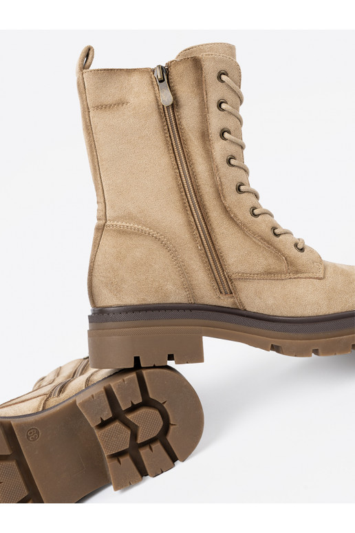 ze semiše  Dámské boty z solidnym bieżnikiem