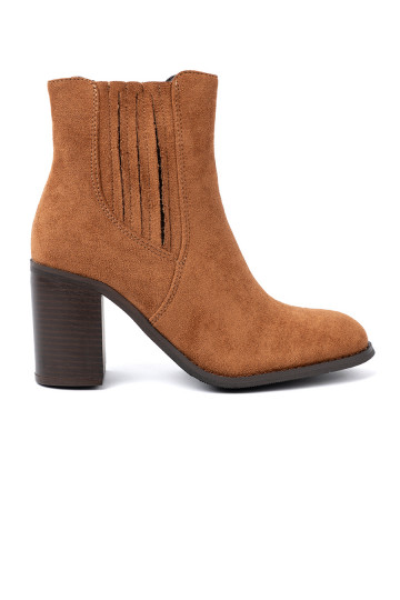 karamelová barva boty na podpatku z eko semiše