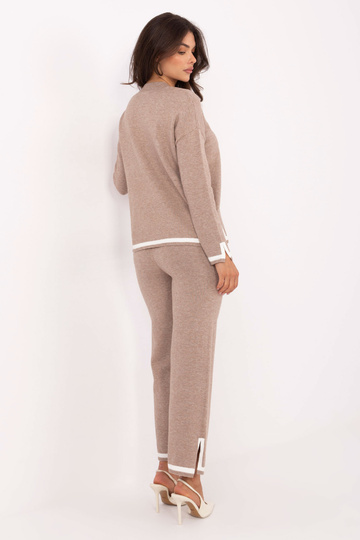 Sada tmavě béžová 2