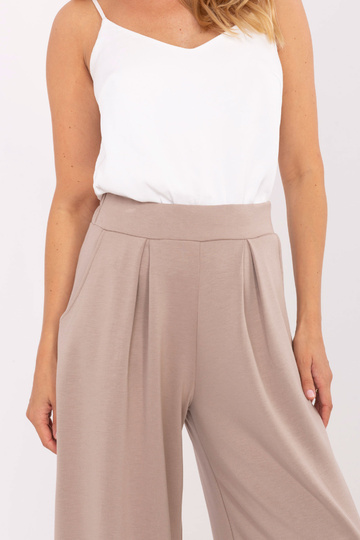 Tmavě béžové kalhoty 2