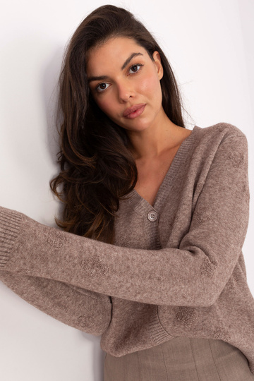 Svetr tmavě pískové barvy