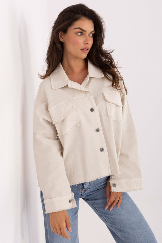 Světle béžová košile