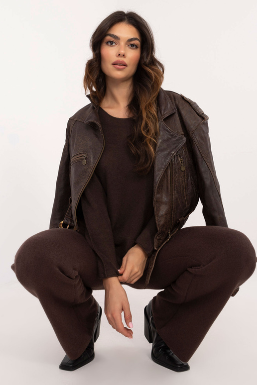 Sada - tmavě hnědá