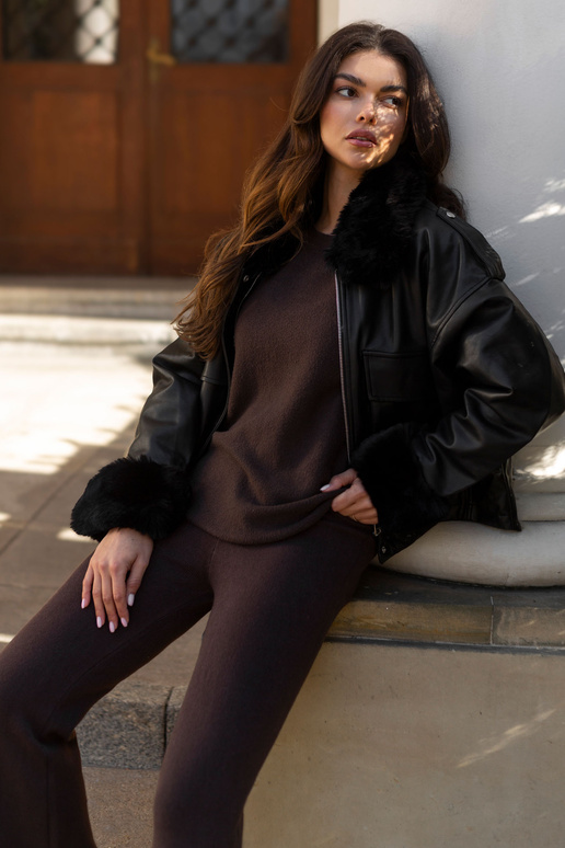 Sada - tmavě hnědá