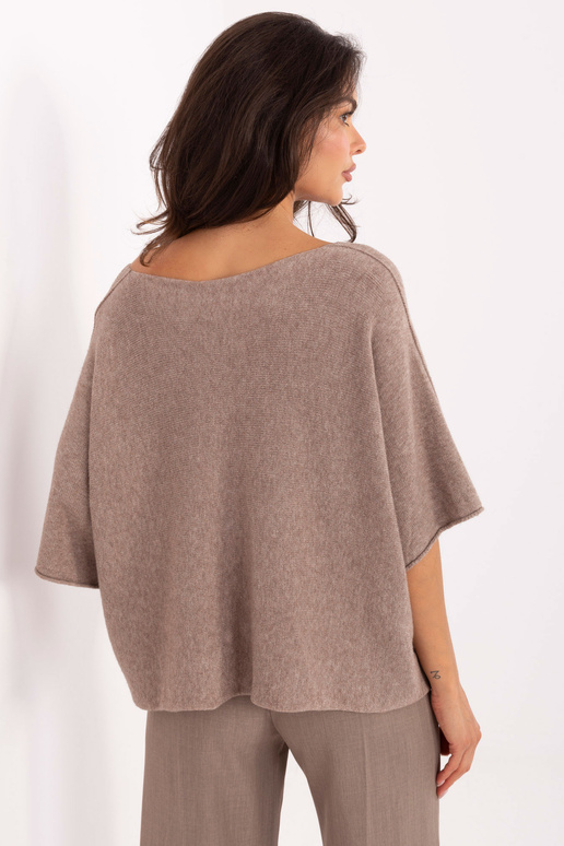 Tmavě pískový svetr