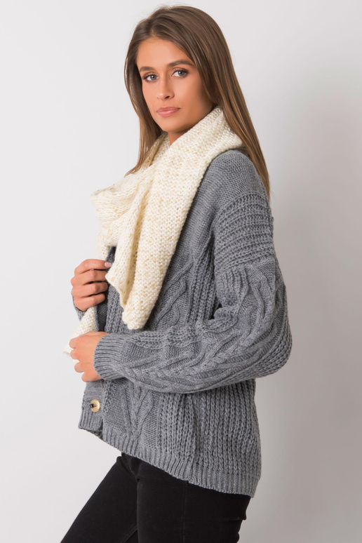 Šála barvy slonoviny