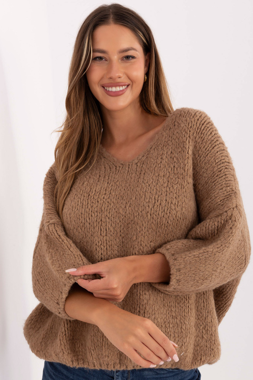 Svetr barvy velblouda