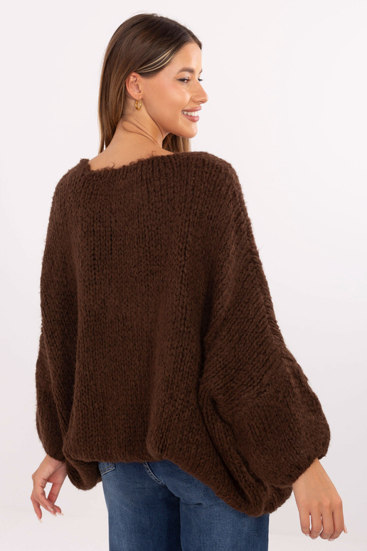 Svetr hnědé barvy