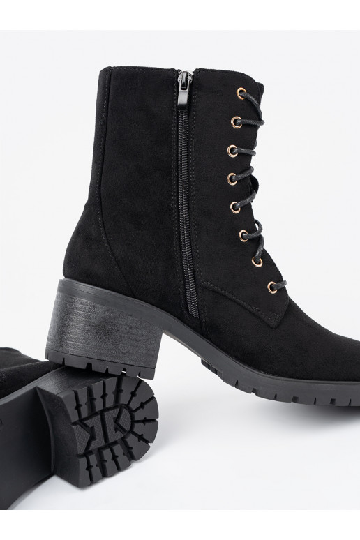  Černé boty z okrągłym noskiem