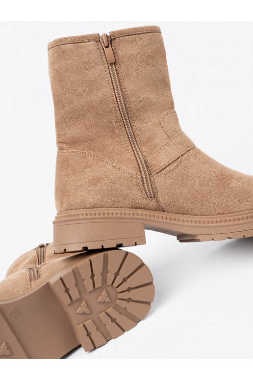 karamelová barva boty z ozdobnymi mi klamrami