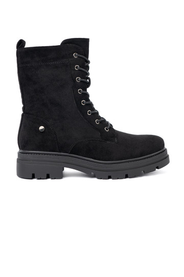 Černé se šněrováním Dámské boty na masywnej podeszwie