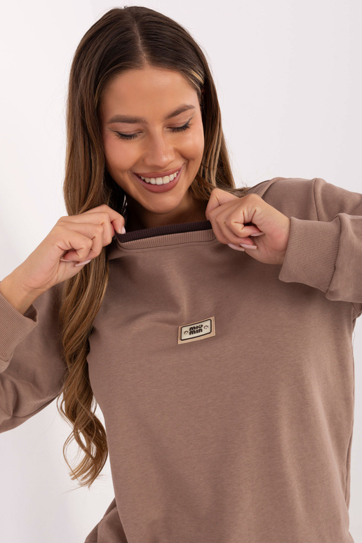 Tmavě béžová blůza