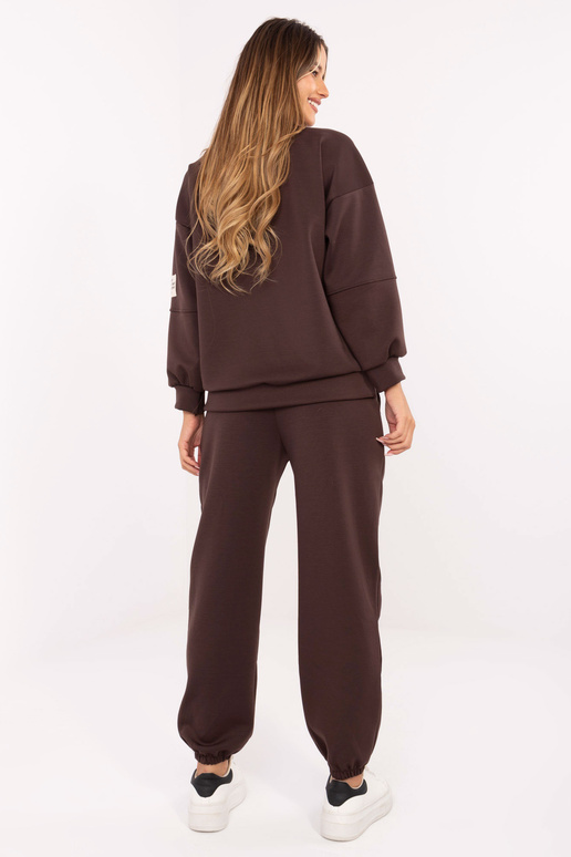 Tmavě hnědý komplet Tmavě hnědý komplet