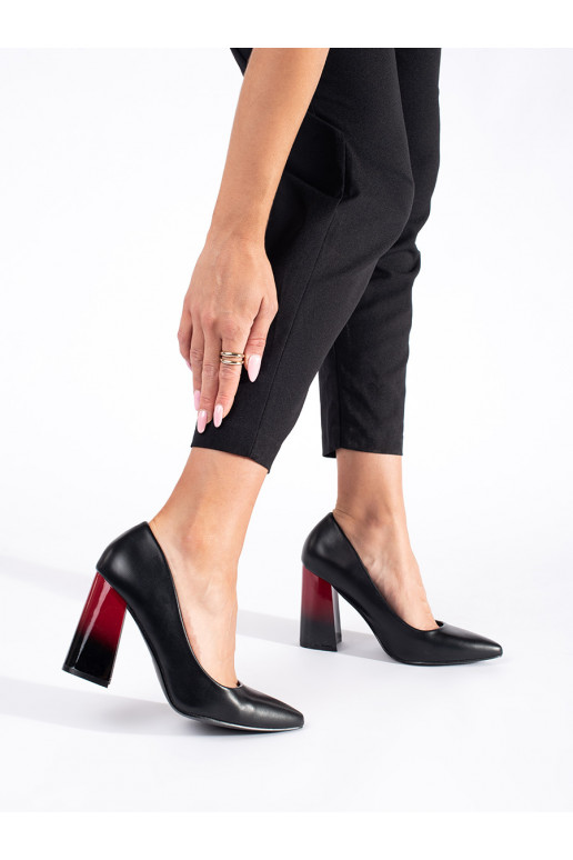 Černé vysoké podpatky s vysokým podpatkem