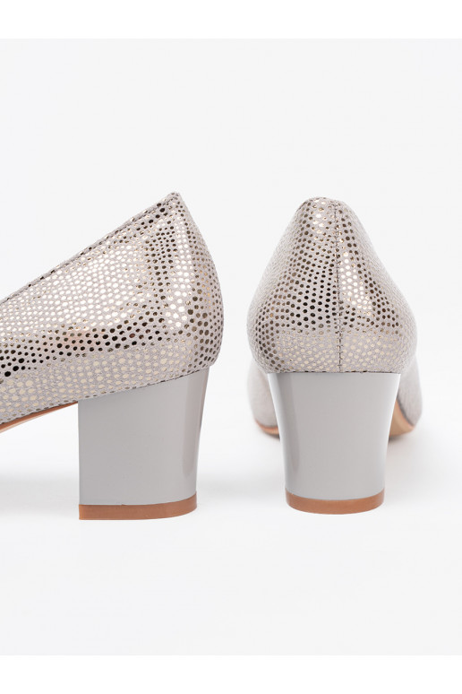 šedá vysoké podpatky ze m zdobieniem