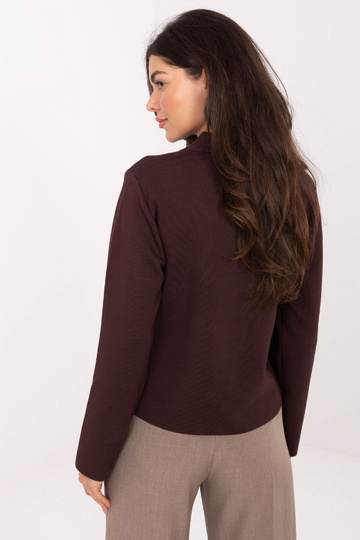 Tmavě hnědý svetr 2