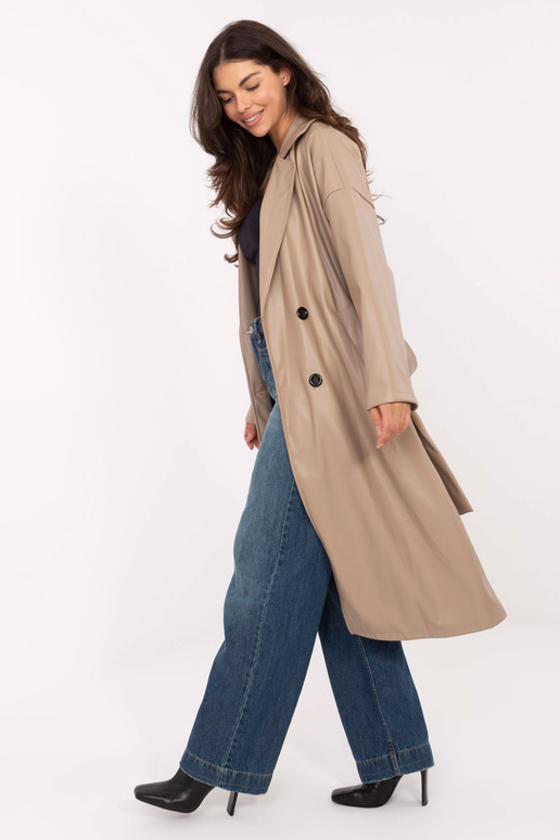 Kabát píseňové barvy