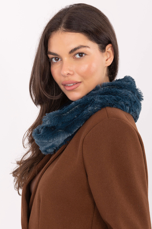 Šátek mořské barvy