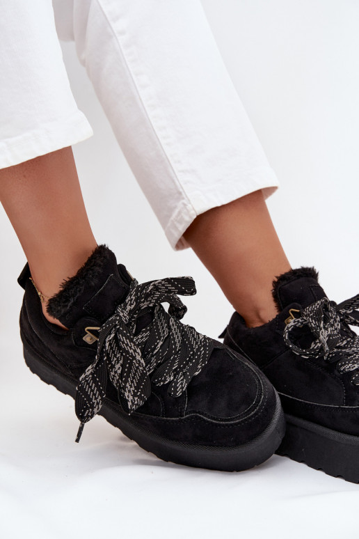 se šněrováním Sněhule  s platformou zateplené s kožešinou uvnitř Černé Tavelle