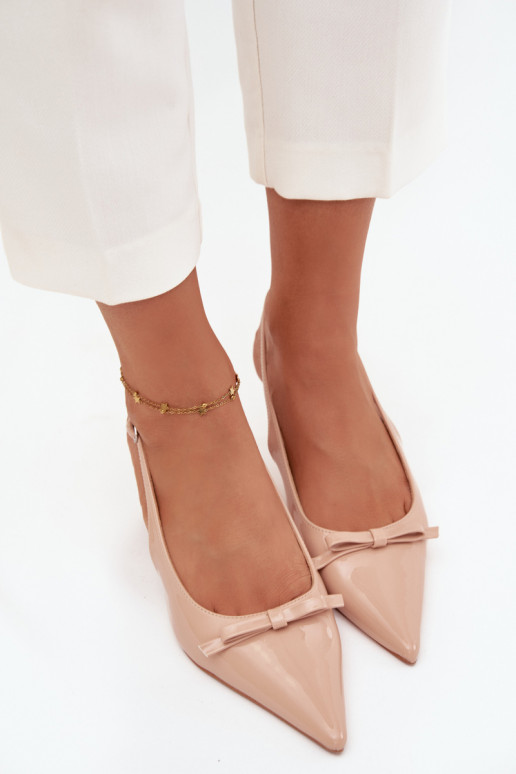 s efektem laku Obuv s tenkými podpatky se stuhami Nude Olvena s efektem laku Obuv s tenkými podpatky se stuhami Nude Olvena