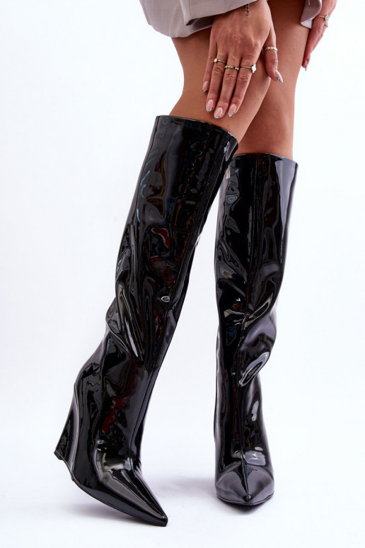 s efektem laku dlouhé boty  Černé Delinn
