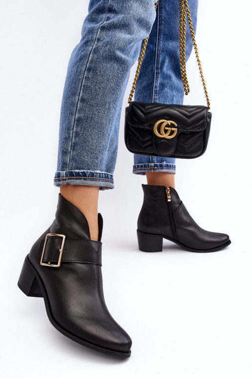 Dřeváky  s nízkými podpatky s přezkami Černé Liliane